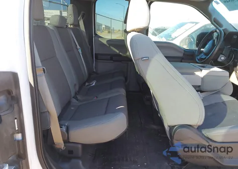 2016 Ford F-150 Xl z USA, uszkodzony, nr VIN 1FTEX1CP2GKF57264